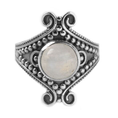 Anel de Prata com Pedra da Lua.
