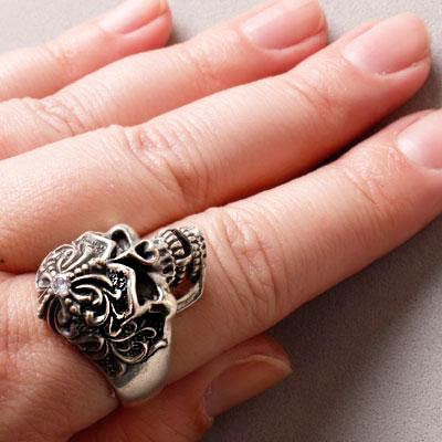 Anel de Prata Caveira com Zircônia