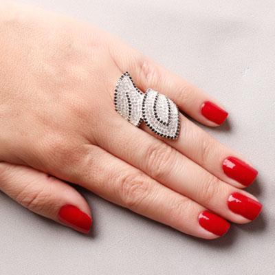 Anel de Prata com Strass