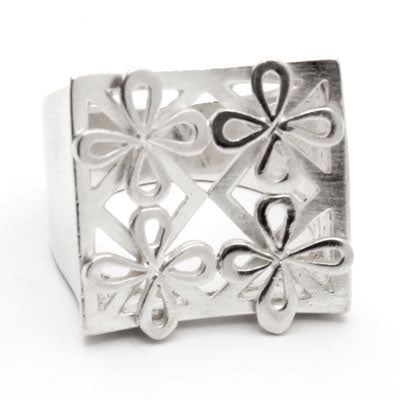 Anel de Prata  com Flores