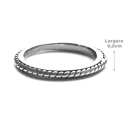 Anel de Prata com Trabalhado.