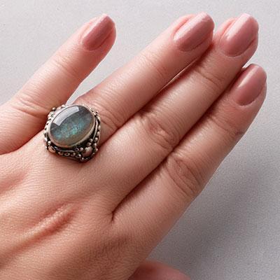 Anel de Prata com Labradorita