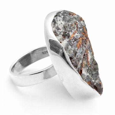 Anel de Prata com Drusa