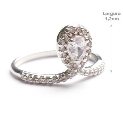 Anel de Prata com Zircônias.