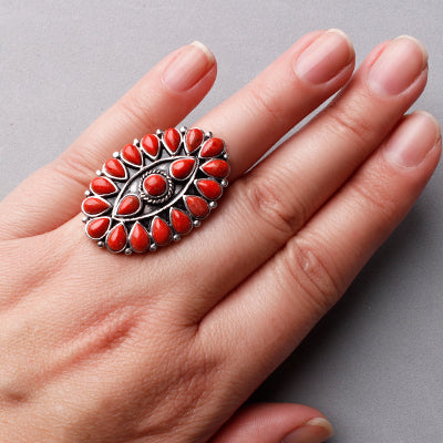 Anel de Prata com Coral.
