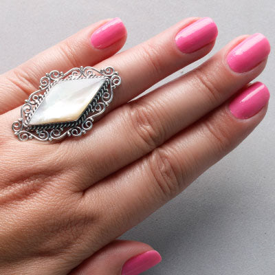 Anel de Prata com Madrepérola