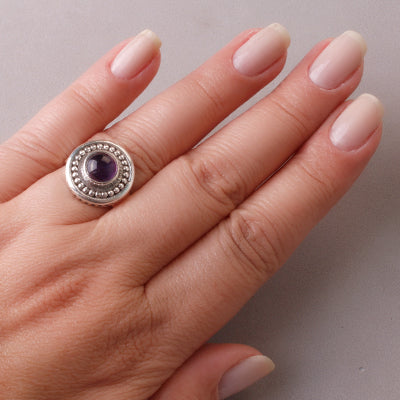 Anel de Prata com Ametista