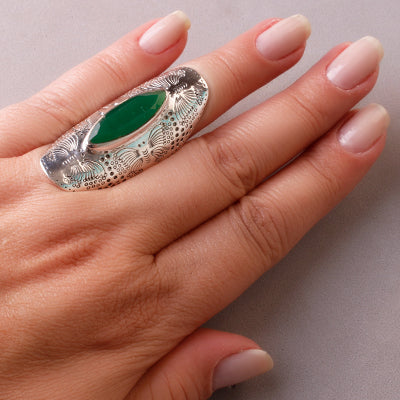 Anel de Prata com Esmeralda