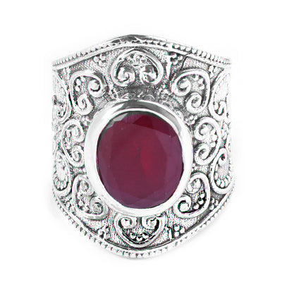 Anel de Prata com Rubi.