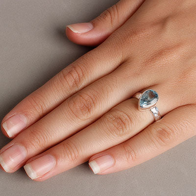 Anel de Prata com Topázio