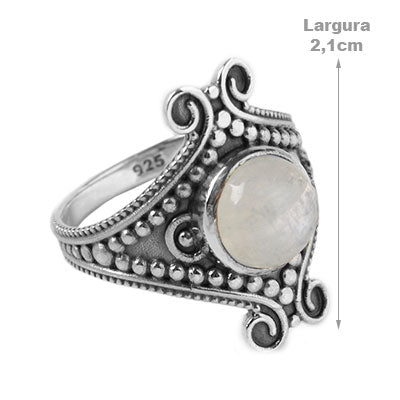 Anel de Prata com Pedra da Lua.