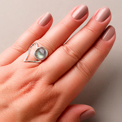 Anel de Prata com Labradorita