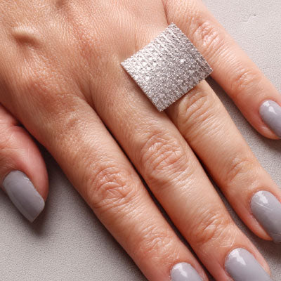 Anel de Prata com Zircônia.