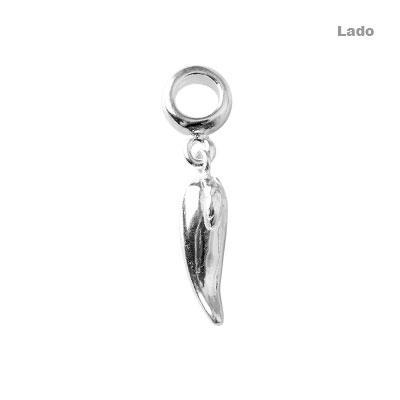 Berloque de Prata Pimenta.