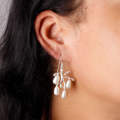 Brinco de Prata com Pérolas