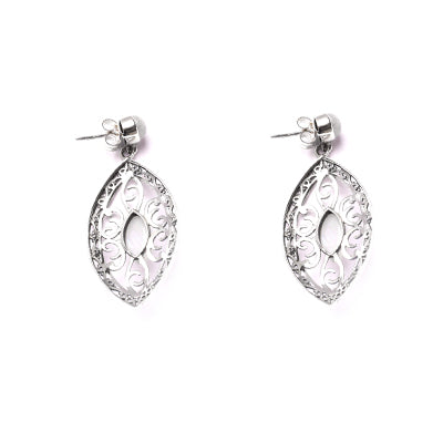 Brinco de Prata com Pedra da Lua.