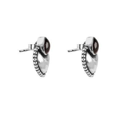 Brinco de Prata com Granada.