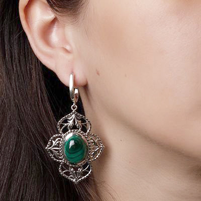 Brinco de Prata com Malaquita