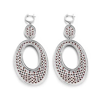 Brinco de Prata Granada.