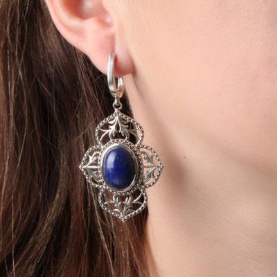 Brinco de Prata com Lápis Lázuli.