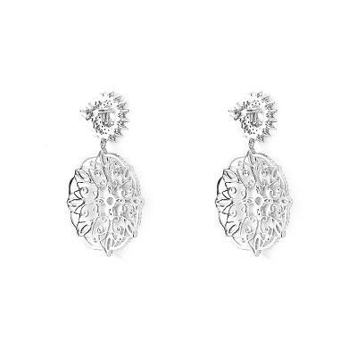 Brinco de Prata com Zircônia.