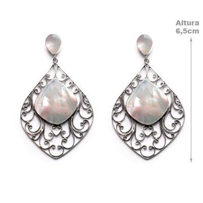 Brinco de Prata com Madrepérola.