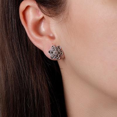 Brinco de Prata Flor com Marcassitas