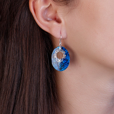 Brinco de Prata com Abalone.