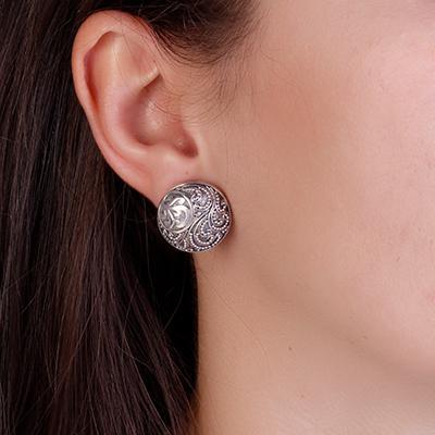 Brinco de Prata Trabalhado.