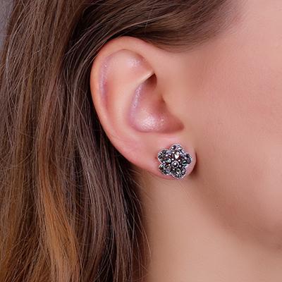 Brinco de Prata com Abalone.