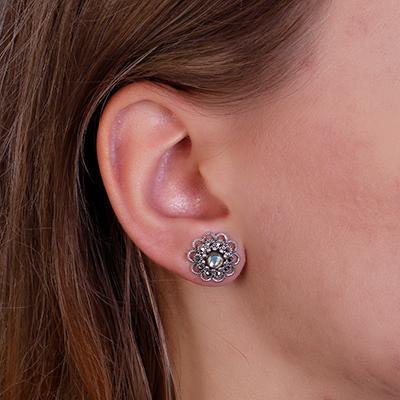 Brinco de Prata com Abalone.