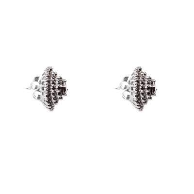 Brinco de Prata com Granada