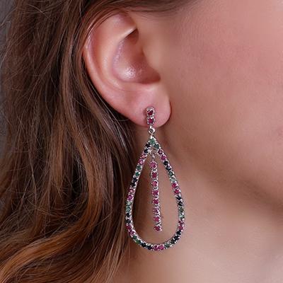 Brinco de Prata com Pedras.