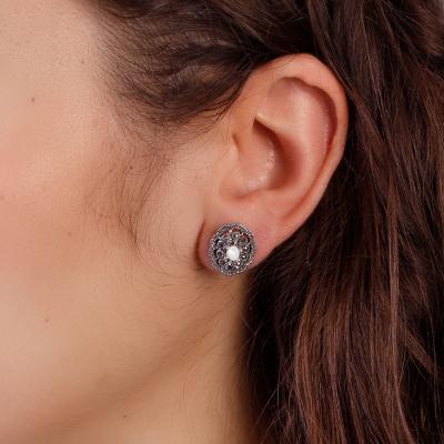 Brinco de Prata com Madrepérola.