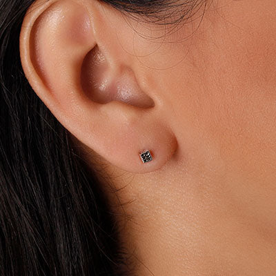 Brinco de Prata Dado.