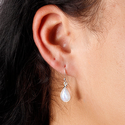 Brinco de Prata Pedra da Lua