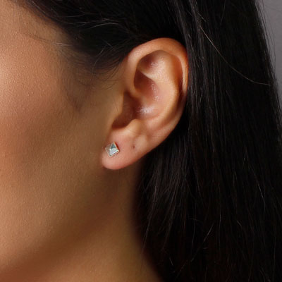 Brinco de Prata Pirâmide