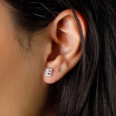 Brinco de Prata Letra