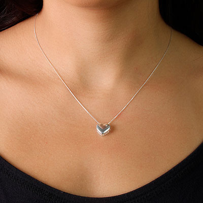 Gargantilha de Prata Coração