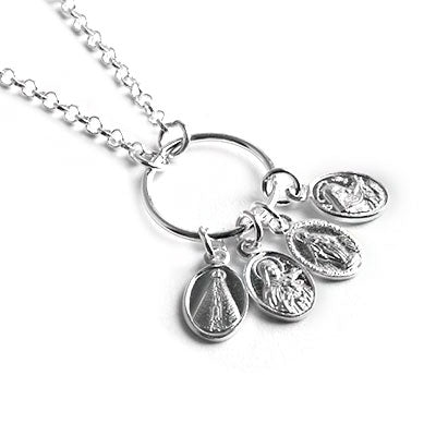 Gargantilha de Prata Patuá com Santas