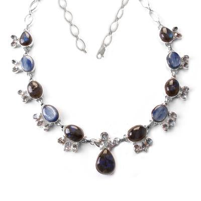 Gargantilha de Prata com Pedras