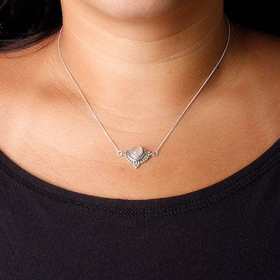 Gargantilha de Prata com Quartzo Rosa