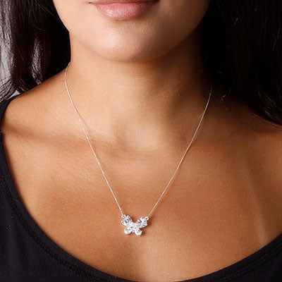 Gargantilha de Prata Borboleta