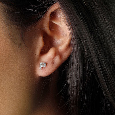 Brinco de Prata Letra