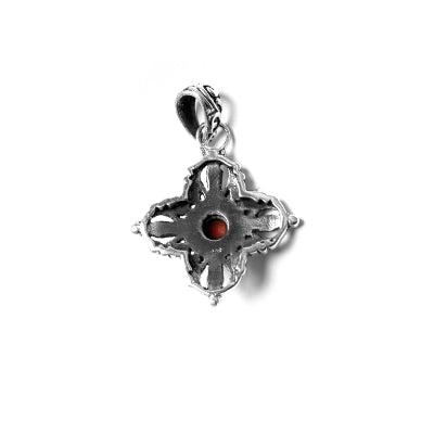 Pingente de Prata com Coral.