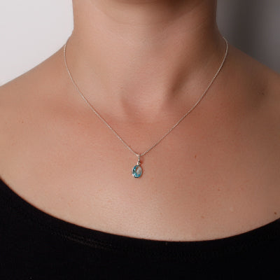 Pingente de Prata com Zircônia.