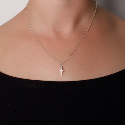 Pingente de Prata Cruz com Zircônia