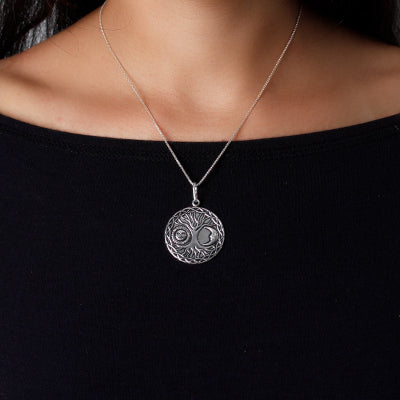 Pingente de Prata Árvore da Vida.