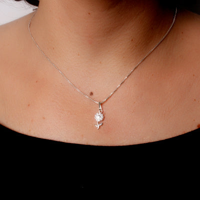 Pingente de Prata Flor com Zircônia