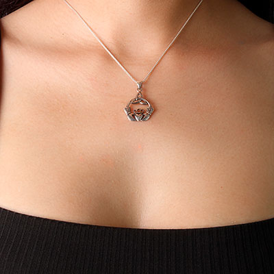 Pingente de Prata Claddagh